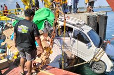 Rem Blong di Pelabuhan Jangkar, Truk Tabrak Mobil hingga Nyaris Jatuh ke Laut