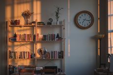 Ingin Punya Perpustakaan Mini di Rumah? Yuk Ikuti Tips Berikut
