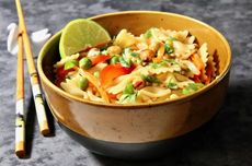 Resep Thai Pasta Salad, Sajikan Dingin dengan Perasan Jeruk Nipis