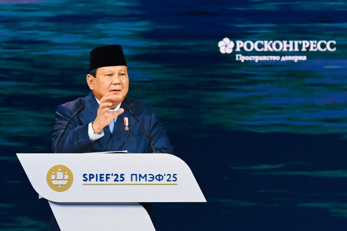 Momen Presiden Prabowo Subianto menjadi salah satu pembicara di St. Petersburg International Economic Forum (SPIEF) 2025, Rusia, Jumat (20/6/2025). Selama di Rusia Presiden Prabowo memilik beberapa agenda di antaranya bertemu dengan Presiden Rusia Vladimir Putin di di Istana Constantine atau Konstantinovsky.