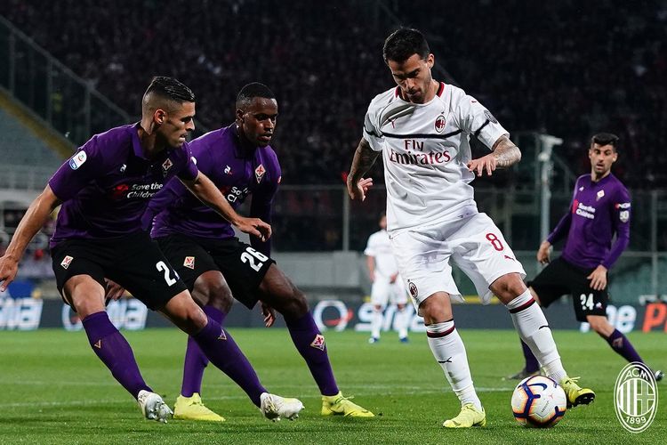 Aksi Suso pada pertandingan Fiorentina vs AC Milan dalam lanjutan Serie A Liga Italia di Stadion Artemio Franchi, 11 Mei 2019. 