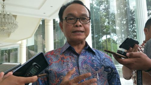 Pengamat: ASN Mau Jadi Kepala Daerah Saja Mundur, Jabatan Sepenting Presiden Kok Enggak Mundur?