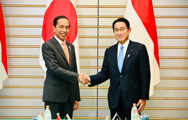 Presiden Joko Widodo melakukan pertemuan bilateral dengan Perdana Menteri Fumio Kishida di Kantor Perdana Menteri Jepang, Tokyo, Rabu (27/7/2022).