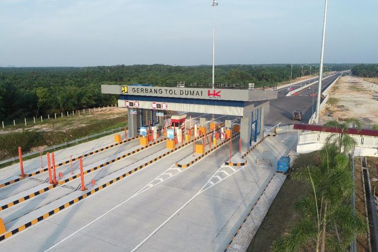Gerbang Tol Dumai seksi 6 (Duri Utara-Dumai) di Jalan Tol Pekanbaru-Dumai sepanjang 131 kilometer. Tol ini akan diresmikan Presiden Joko Widodo, Jumat (25/9/2020).
