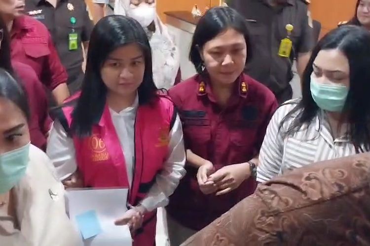 Bupati Nonaktif Sitaro Bantah Aliran Dana Rp 2,2 Miliar ke Rekening Pribadi