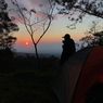 Camping di Deles Indah Klaten Ditemani Gagahnya Kawah Merapi dan Sunrise
