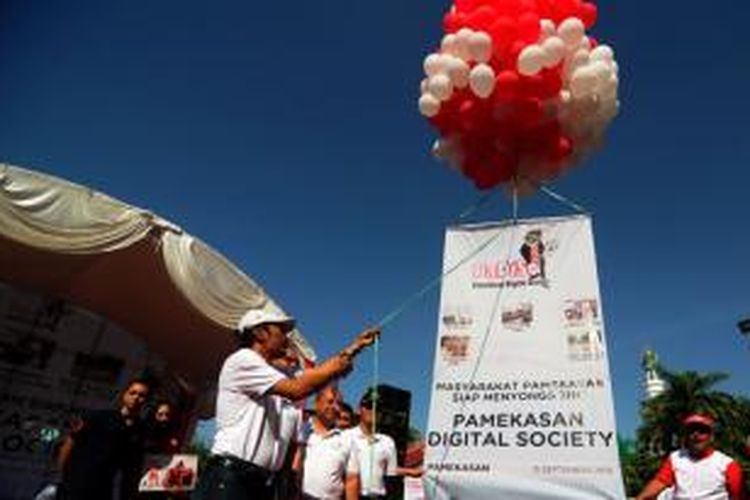 lounching Pamekasan Digitasl Society (PaDiso) oleh Kepala Dinas Perhubungan Komunikasi dan Informatika (Dishubkominfo) Pamekasan, Bahrun, Ahad (15/9/2013).