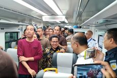 Pakai Kaus dan Sepatu Kets, Jokowi Resmikan Kereta Bandara