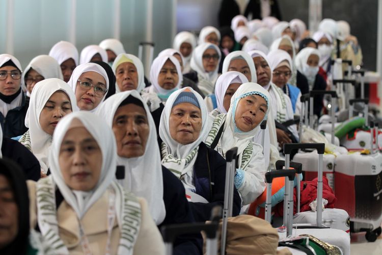 Keluhan Kesehatan Calon Jemaah Haji Embarkasi Surabaya, Kelelahan dan Hipertensi