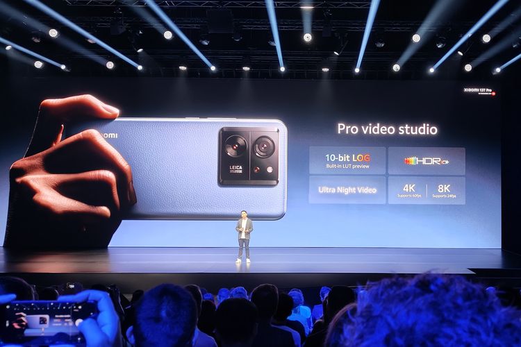 Xiaomi 13T Pro dibekali dengan fitur 10-bit Log untuk memperluas tingkat warna dalam perekaman video. Hal ini berguna untuk para profesional yang ingin mengedit video lebih leluasa dengan ponsel ini