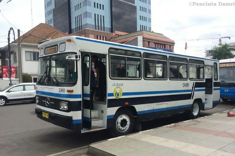 Mercedes-Benz OH-306, salah satu bus yang paling banyak digunakan untu armada bus kota pada masa lalu.