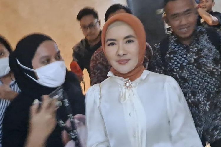 Dirut Pertamina Nicke Widyawati mengatakan insiden kebakaran di Terminal Bahan Bakar Minyak (TBBM) Plumpang bukan berasal dari tangki BBM