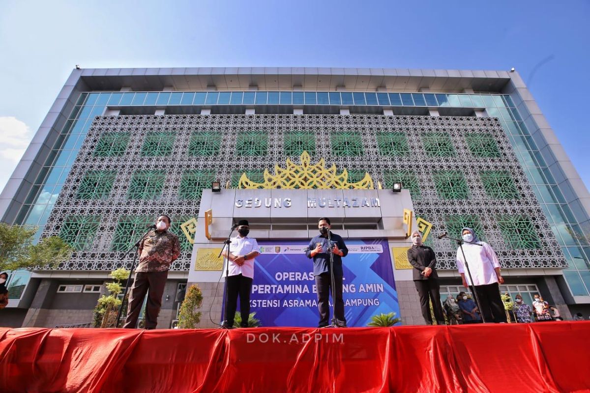Menteri Badan Usaha Milik Negara (BUMN) Erick Thohir saat meresmikan beroperasinya Rumah Sakit Bintang Amin, Lampung, Minggu (8/8/2021).