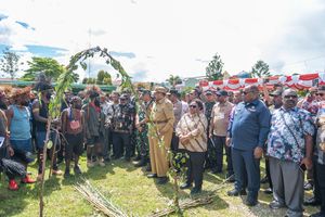 Perang Suku di Wamena Berakhir Damai Dengan Prosesi Patah Panah 