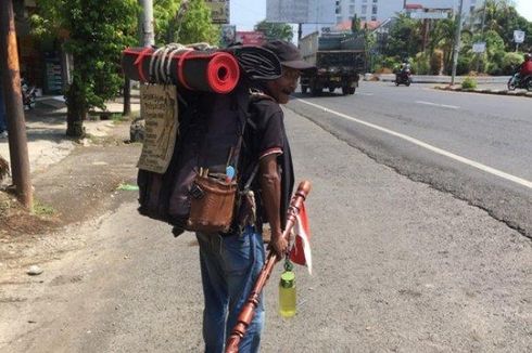 Lelaki Ini Mengaku 19 Tahun Jalan Kaki dari Aceh hingga Papua