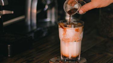 Minum Kopi di Bulan Puasa: Bantu Fokus atau Ganggu Kondisi Pengemudi?