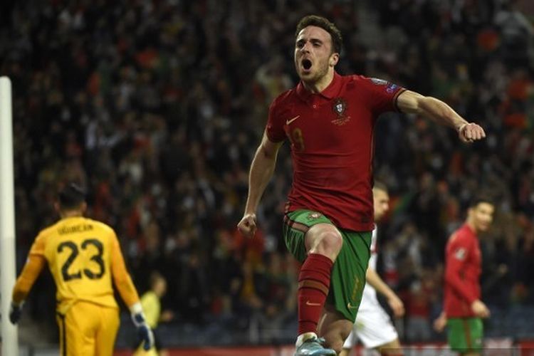 Selebrasi penyerang Portugal, Diogo Jota, seusai mencetak gol pada laga play off Piala Dunia 2022 zona Eropa antara Portugal vs Turki di Stadion Dragao, Porto, Kamis (24/3/2022) atau Jumat dini hari WIB.  