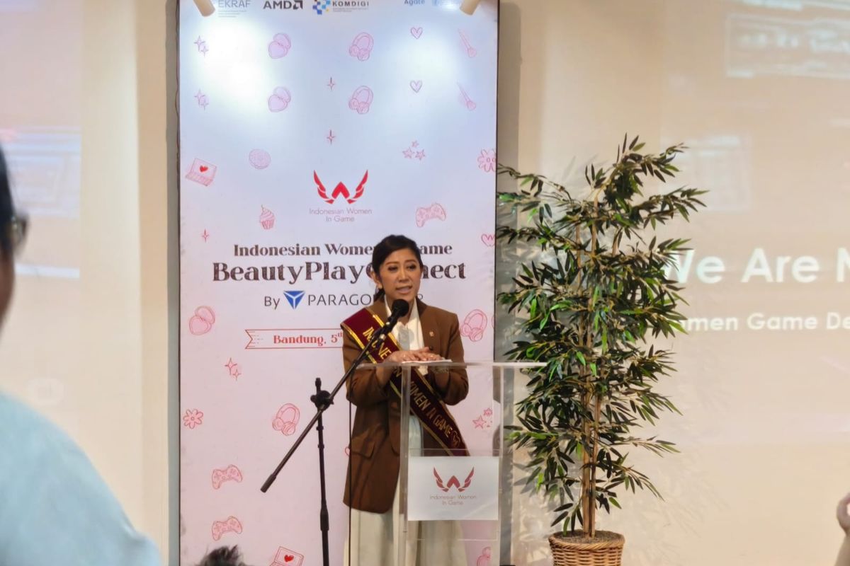 Menteri Komunikasi dan Digital (Menkomdigi) Meutya Hafid menyambangi Kantor Agate, salah satu perusahaan pengembang game online yang ada di Kawasan Bandung, Jawa Barat, Sabtu (5/7/2025).