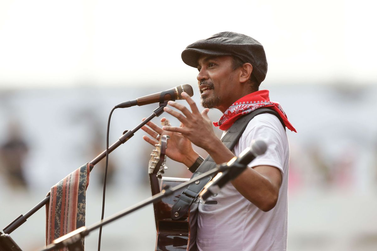 Penyanyi Glenn Fredly tampil dalam Pekan Kebudayaan Nasional di istora Senayan Jakarta, Jumat (11/10/2019).