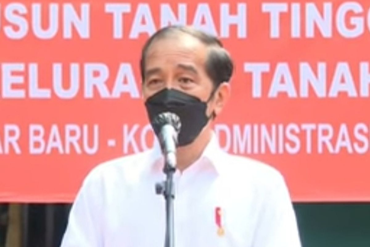 Indonesia's President Joko Widodo speaks during a press conference after visiting a vaccination center in Tanah Tinggi low-cost apartment in Central Jakarta on Monday, June 14, 2021. 