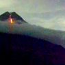Kamis Pagi, Gunung Semeru Luncurkan Guguran Lava Pijar Sejauh 2 Km