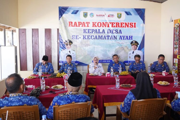 Bupati Kebumen Lilis Nuryani Sentil Banyaknya Aduan WA Warga soal Pelayanan