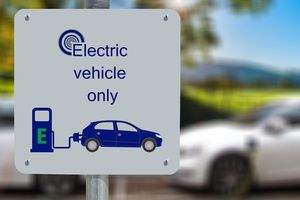 Apakah Indonesia Siap Menggeser Negara ASEAN Lain di Pasar EV?