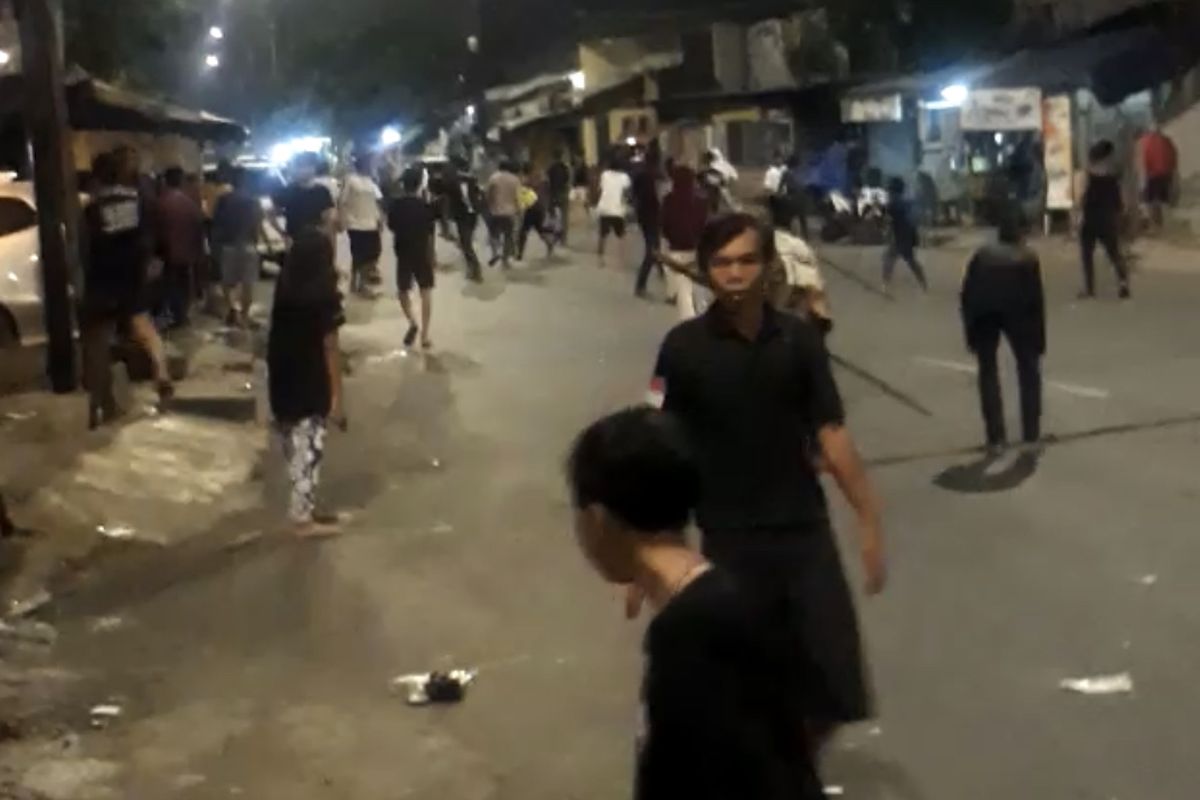 Tawuran antarwarga terjadi di Jalan Manggarai Utara II, Tebet, Jakarta Selatan pada Minggu (17/1/2021) sekitar pukul 23.30 WIB.