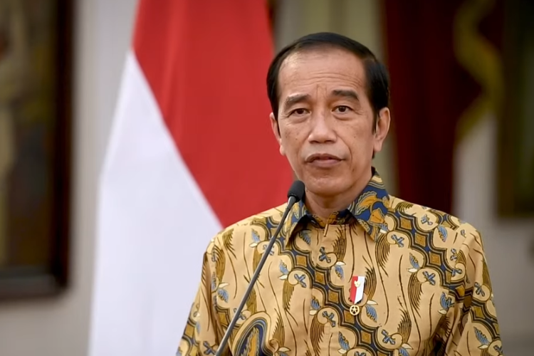 Presiden Joko Widodo saat mengumumkan dilanjutkannya PPKM Darurat hingga 2 Agustus 2021.