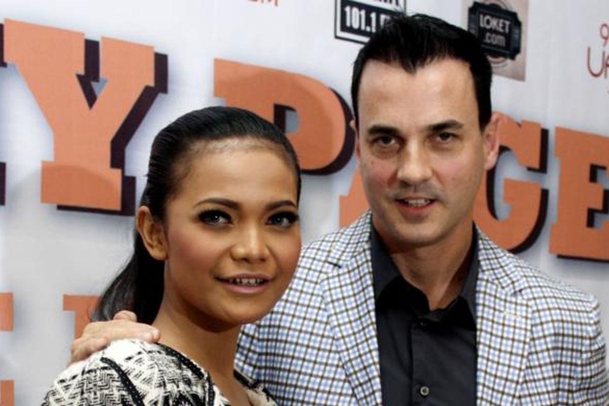 Citra Scholastika bersama Tommy Page