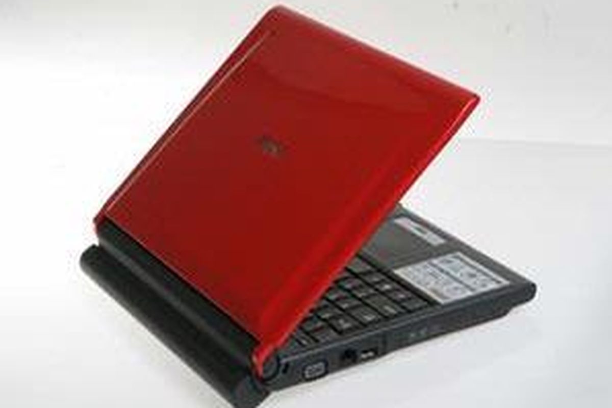 Casing-nya yang merah menyala ini mirip kap mobil.