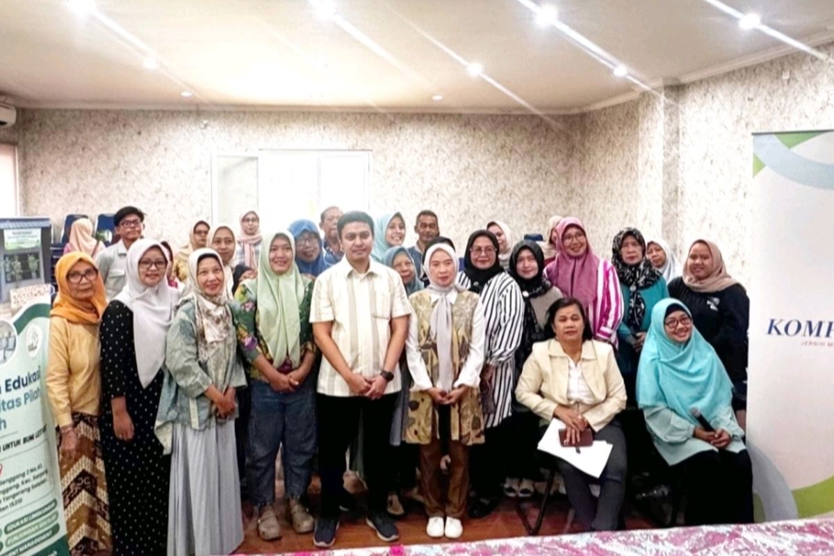 Komunitas lingkungan Rumah Edukasi Pilah Sampah bersama perusahaan Kompa.com menggelar workshop pembuatan sabun dari minyak jelantah, serta edukasi pemilahan sampa