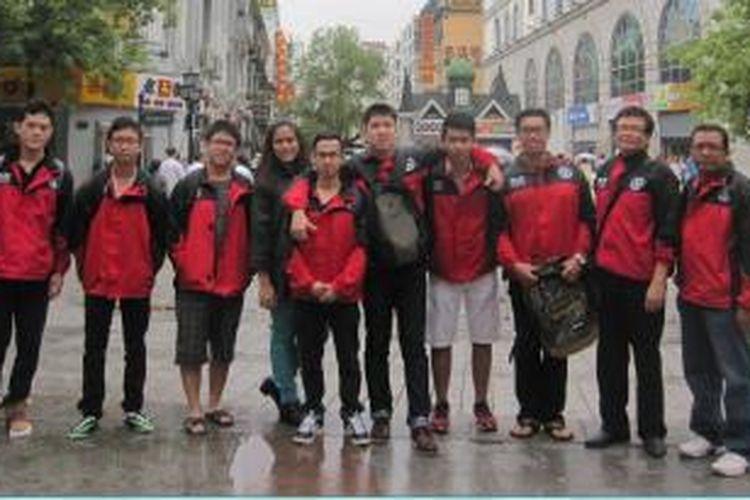 Para mahasiswa Indonesia yang akan berkuliah Harbin Institute Technology, China.  
