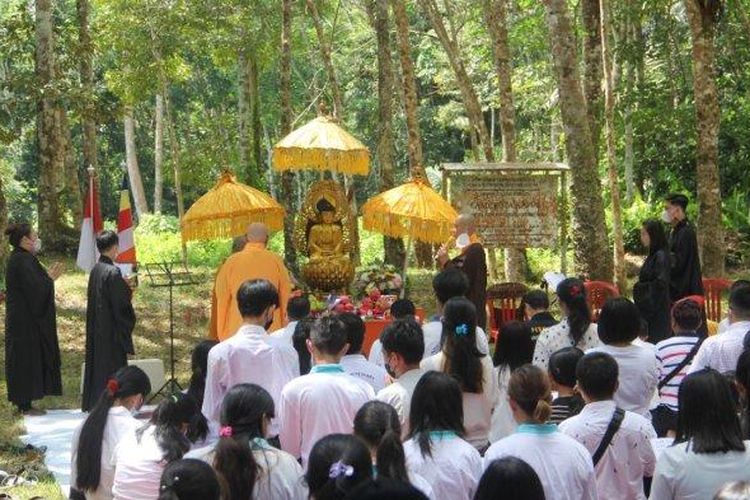 Napak tilas dan renungan di situs Sriwijaya di Desa Kota Kapur, Bangka, Sabtu (14//5/2022).