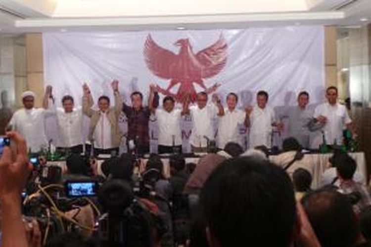 Seluruh elite partai pendukung Prabowo-Hatta saat menanggapi putusan MK terkait sengketa Pilpres 2014, di Hotel Grabd Hyatt, Jakarta, Kamis (21/8/2014).