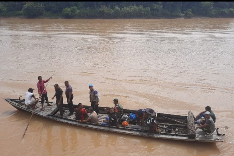 Mayat Bos yang Dibuang Anak Buah ke Sungai Indragiri Hulu Belum Ditemukan