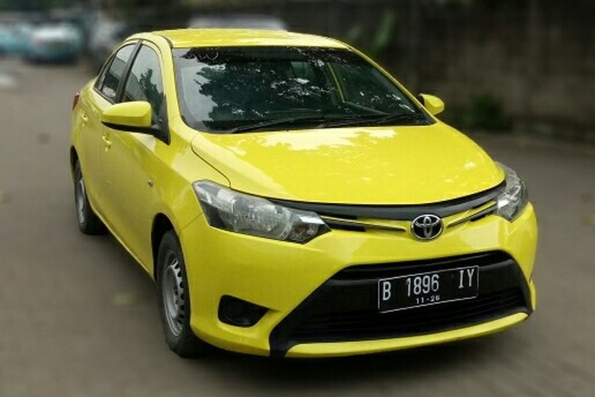 Mobil bekas taksi Toyota Vios Limo