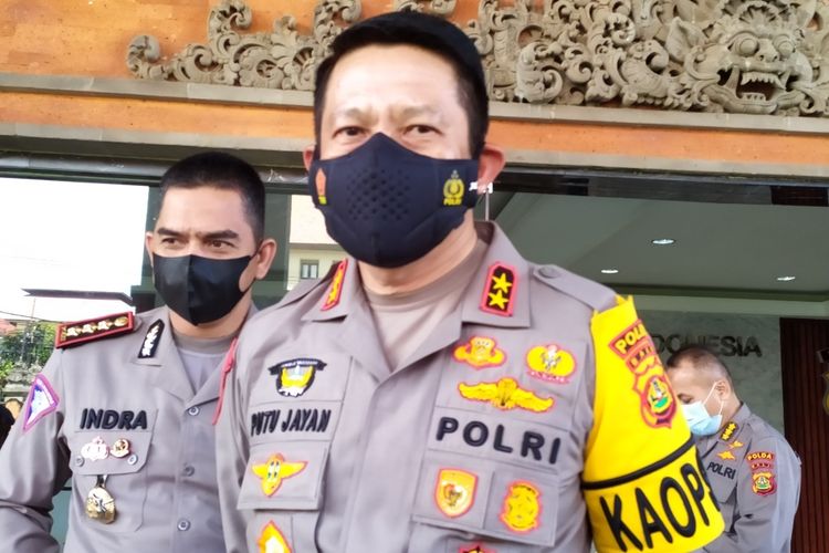 Kapolda Bali Irjen Pol I Putu Jayan Danu Putra saat jumpa pers di Polda Bali, Selasa (4/5/2021) 