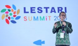 OJK Ungkap Urgensi Keuangan Berkelanjutan untuk Hadapi Krisis Iklim