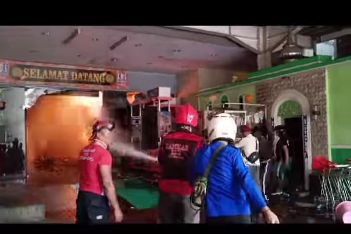 Foto: KDS Situbondo Jawa Timur Terbakar pada Minggu (17/11/2024).