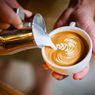 5 Cara Belajar Latte Art untuk Pemula, Tips dari Barista 