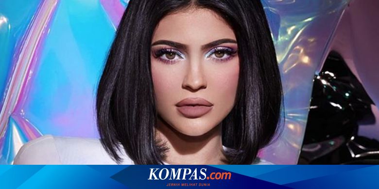Kylie Jenner Unggah Foto Mi Instan Warganet Indonesia Heboh Di