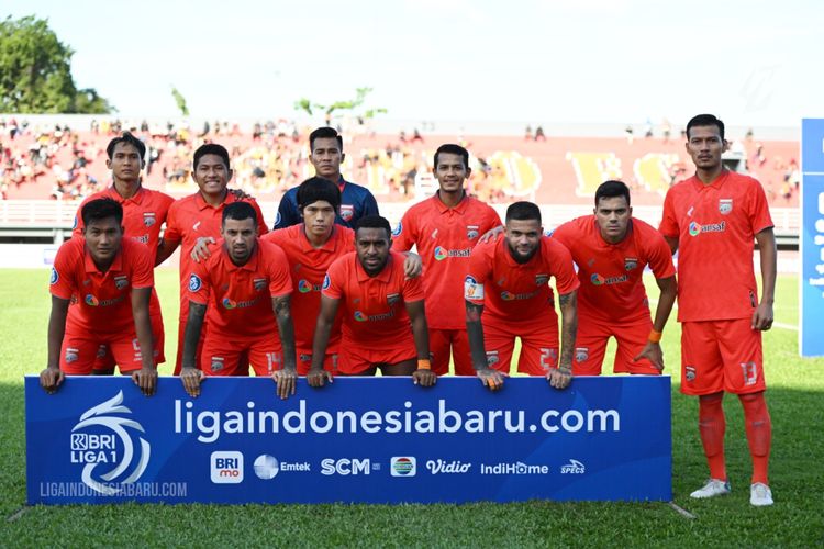 Skuad pemain Borneo FC saat pertandingan pekan ke-1 Liga 1 2022-2023 melawan Arema FC yang berakhir dengan skor 3-0 di Stadion Segiri Samarinda, Minggu (24/7/2022) sore. Laga Borneo FC vs Persib Bandung kini tersaji pada pekan ketiga Liga 1, Minggu (7/8/2022).