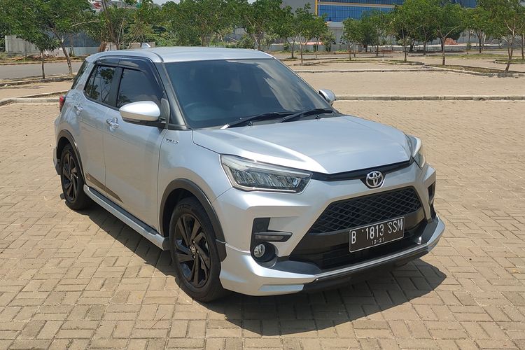 Perbedaan Toyota Raize GR Sport Non TSS dan TSS