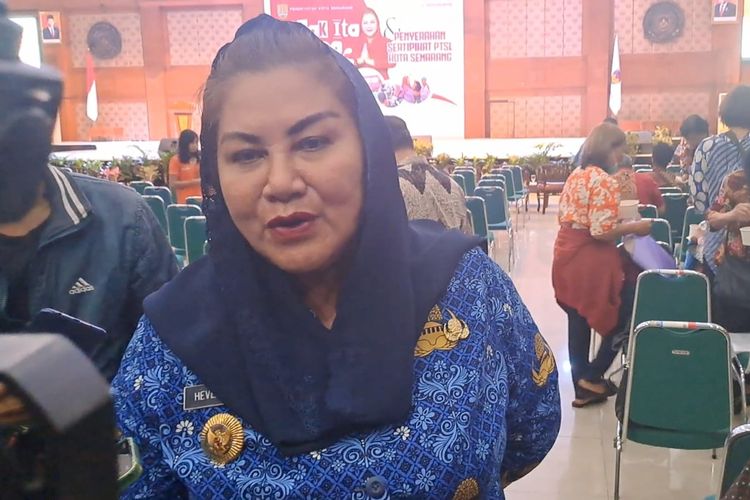 Walkot Semarang Hevearita Gunaryanti Rahayu (Mbak Ita).