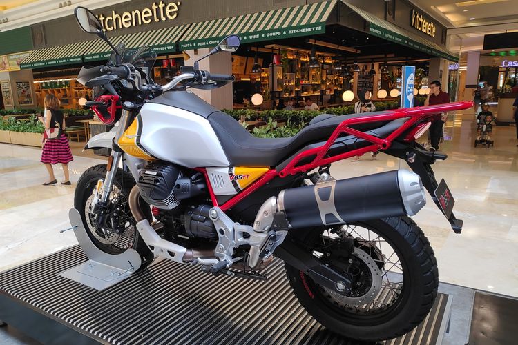 Moto Guzzi perkenalkan motor petualang terbaru V85TT