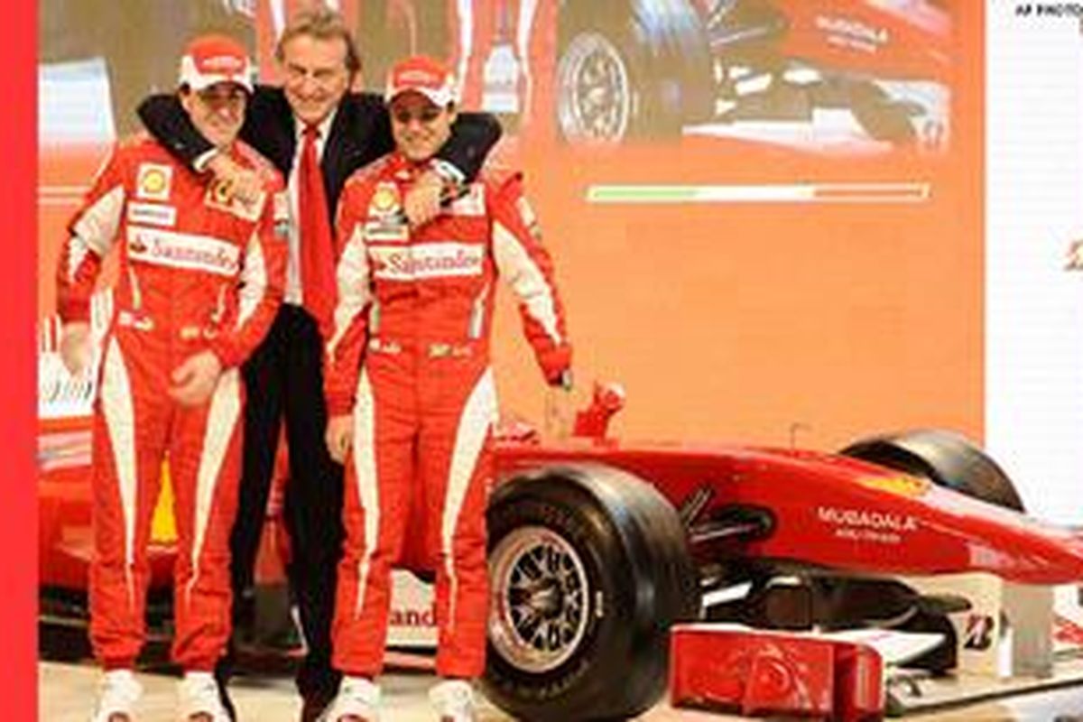 Luca di Montezemolo dengan kedua pembalapnya, Alonso dan Felipe Massa!