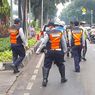 Polantas dan Dishub DKI Mulai Derek Mobil Parkir Sembarangan di Senopati-Gunawarman
