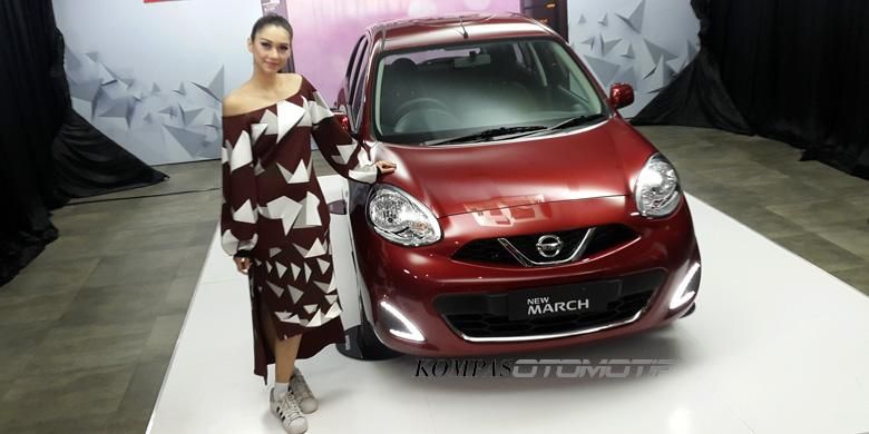 Nissan Motor Indonesia menyegarkan tampilan March dengan desain DRL dan head unit baru di Jakarta, Senin (13/2/2017).