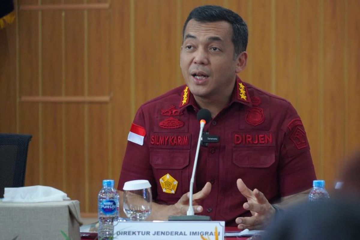 Direktur Jenderal Imigrasi Kementerian Hukum dan Hak Asasi Manusia (Kemenkumham) Silmy Karim mengatakan, AA masuk ke Indonesia dengan visa kunjungan pada Desember 2020 kemudian melakukan perpanjangan ke ITAS Investor.